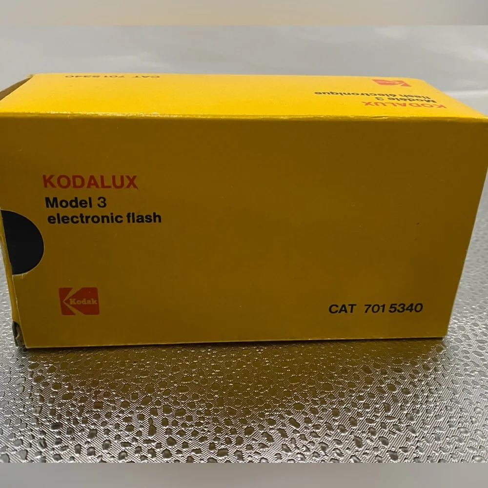 Vintage “Kodak” Kodalux 3 Electronic Flash: Made in W. Germany-New w/box